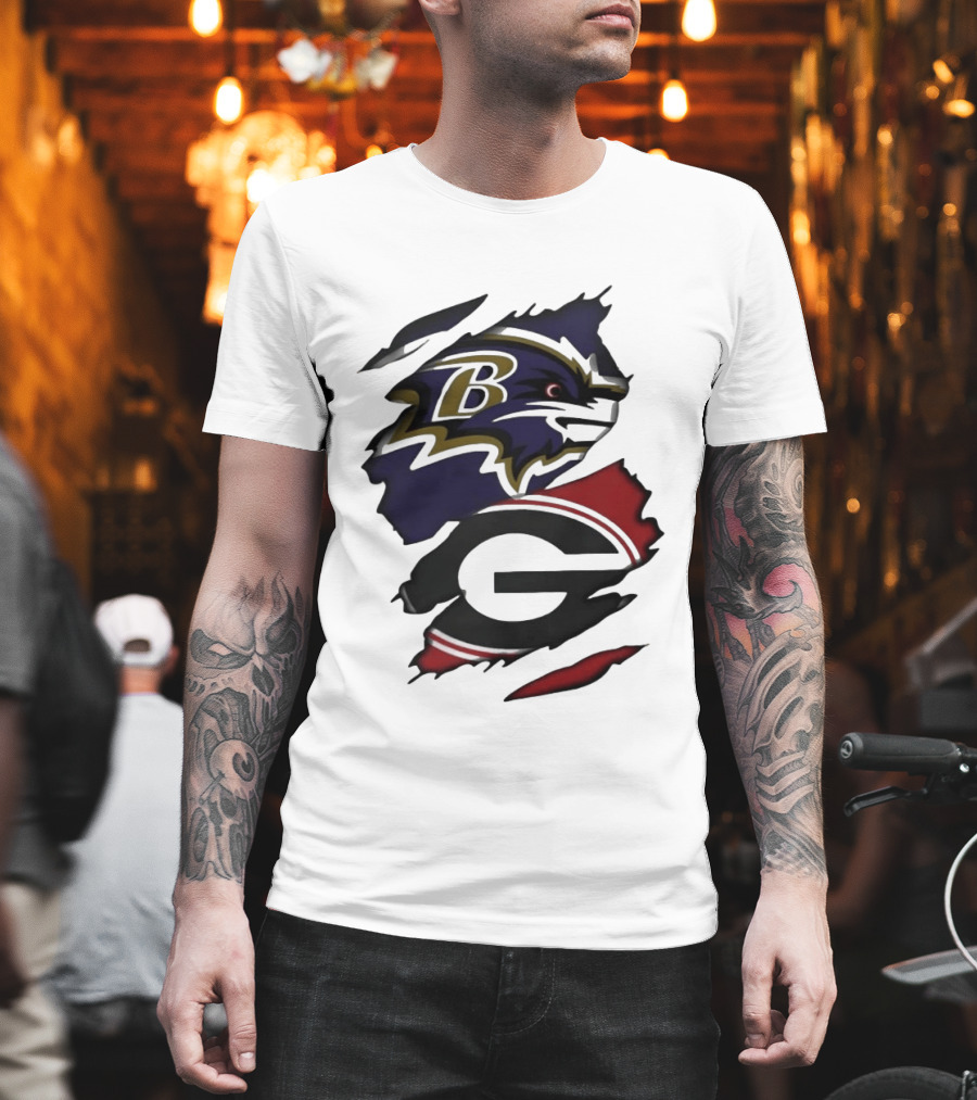 Baltimore Ravens Georgia Bulldogs Split Ripped Fabric T-Shirt
