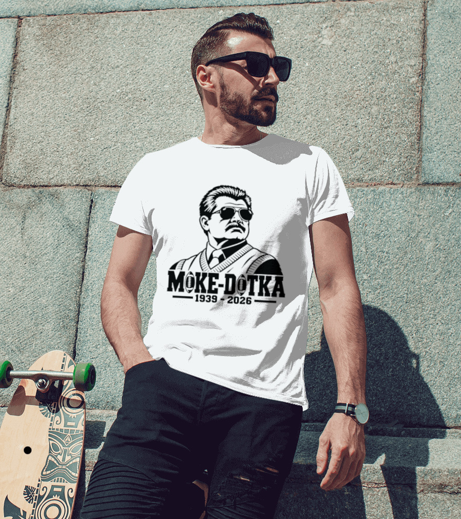 Chicago Bears Mike Ditka 1939 2026 T-Shirt