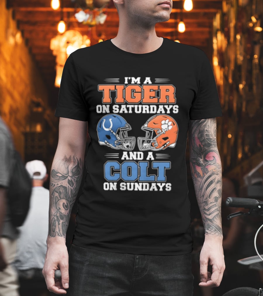 I'm A Tiger On Saturdays And A Colt On Sundays Helmet Football Rivalry T-Shirt