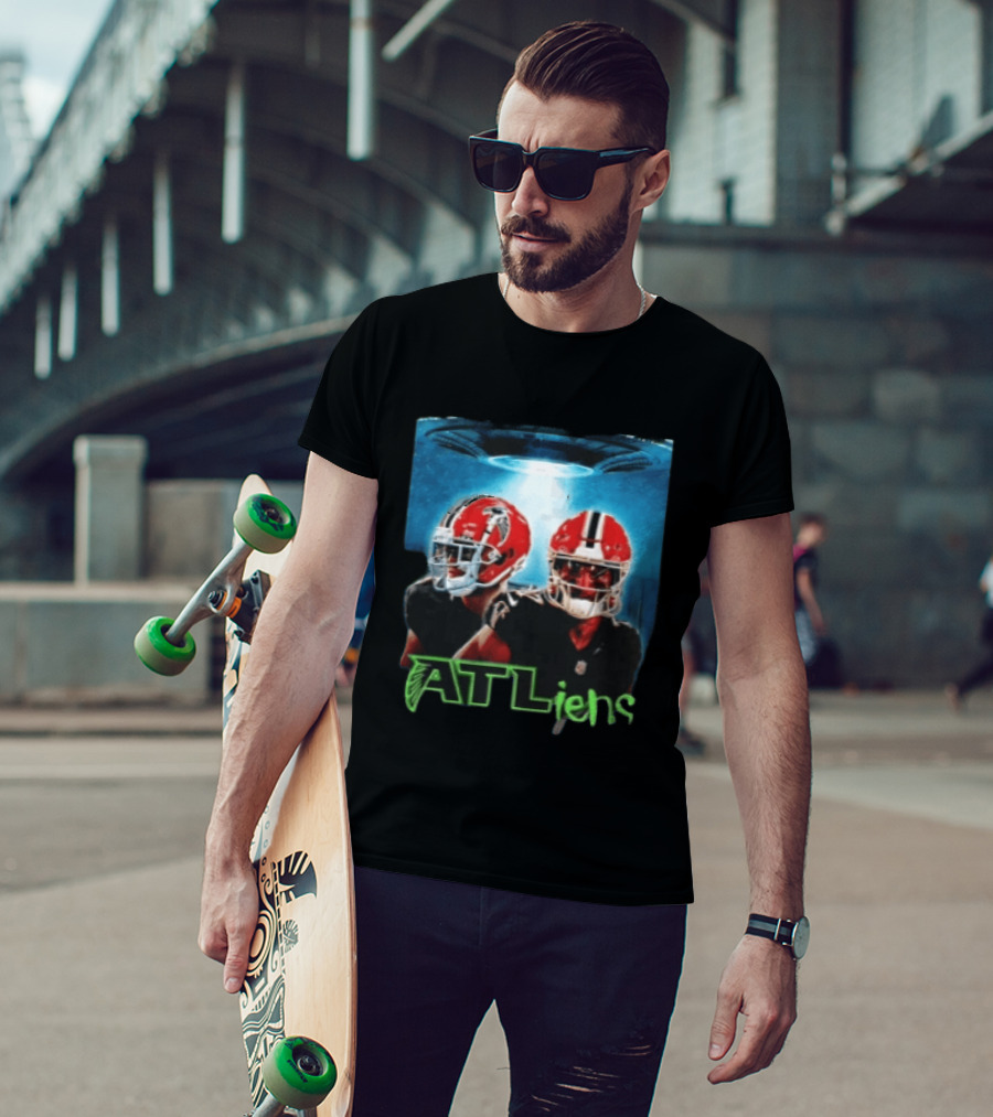 Atlanta Falcons Atliens Football Team Helmet Players UFO T-Shirt