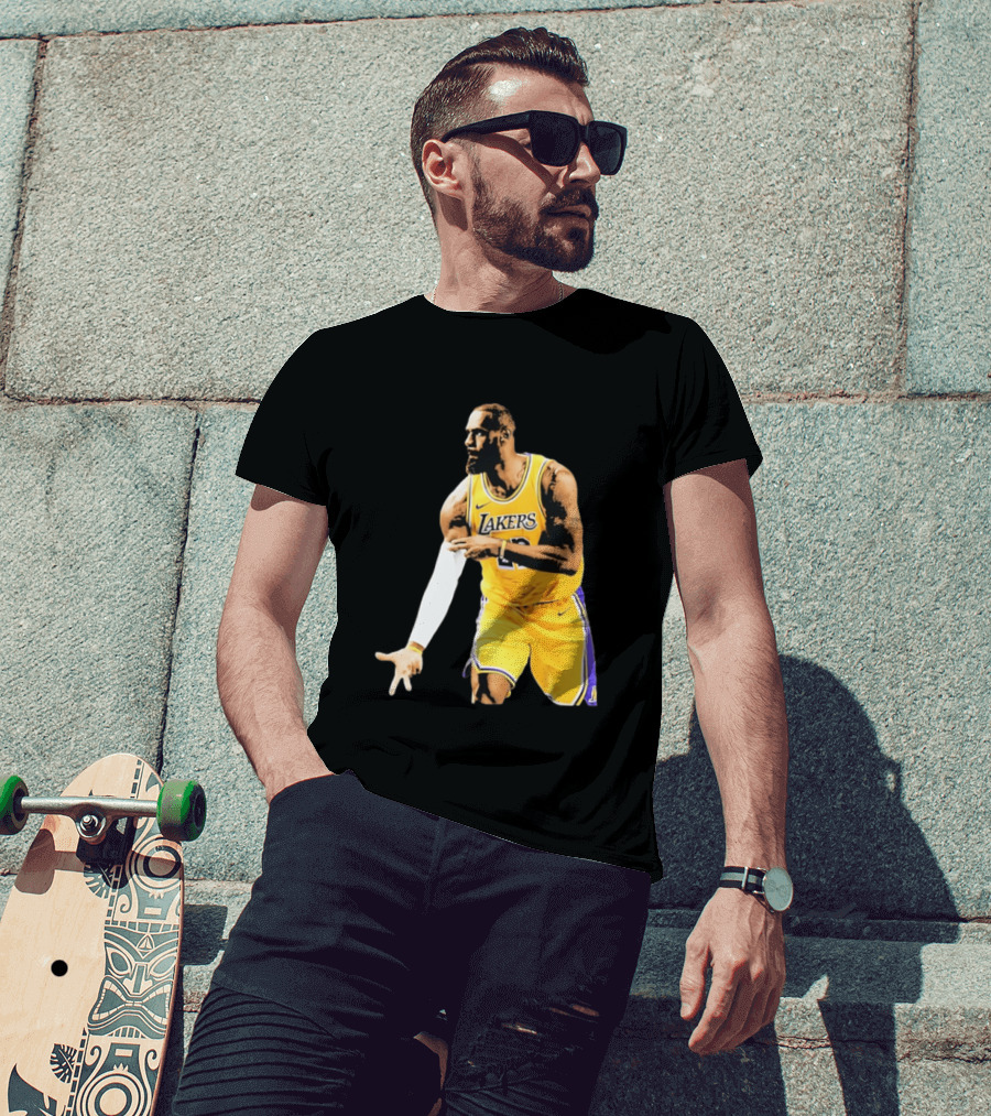 LeBron James Lakers Basketball Icon Gesture T-Shirt