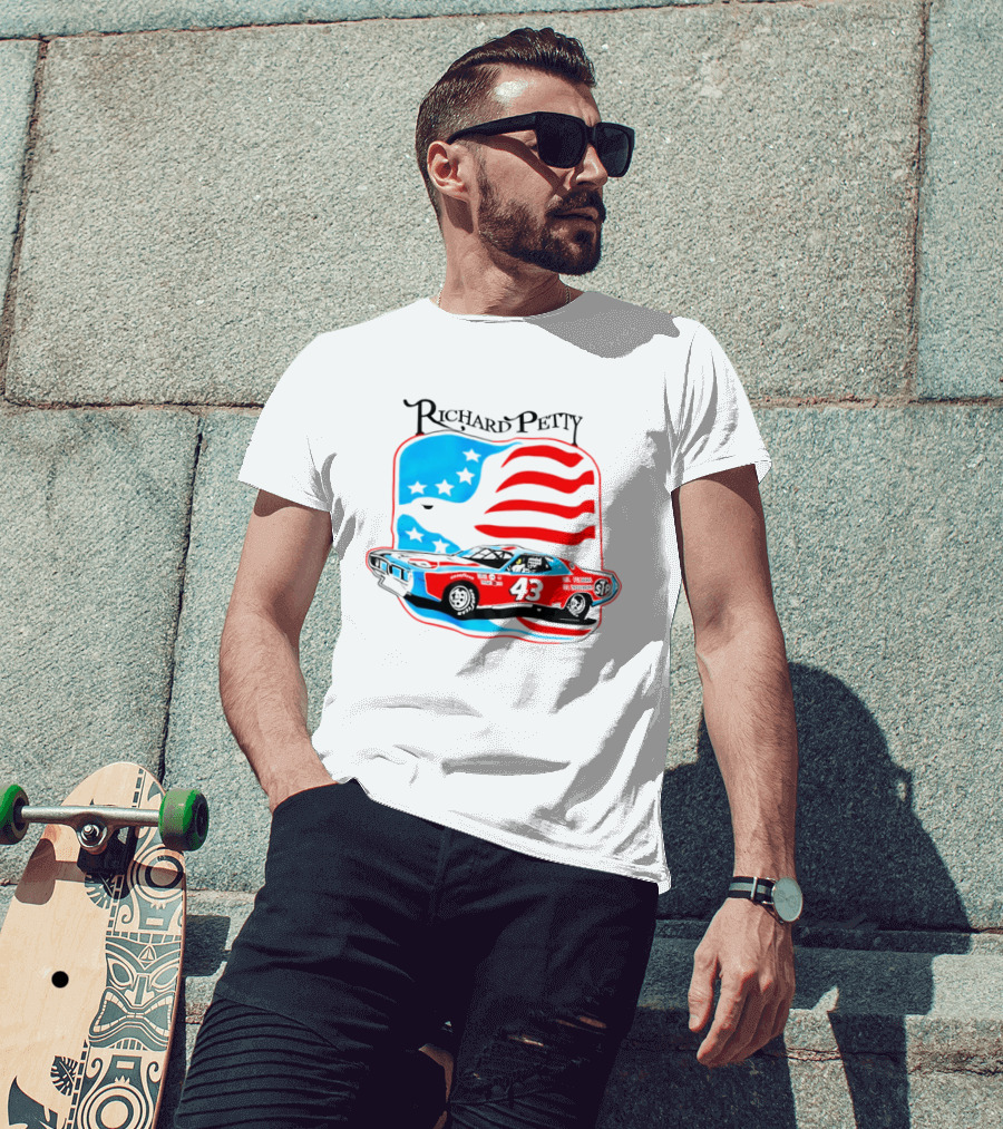 Richard Petty NASCAR Racing Car 43 STP American Flag T-Shirt