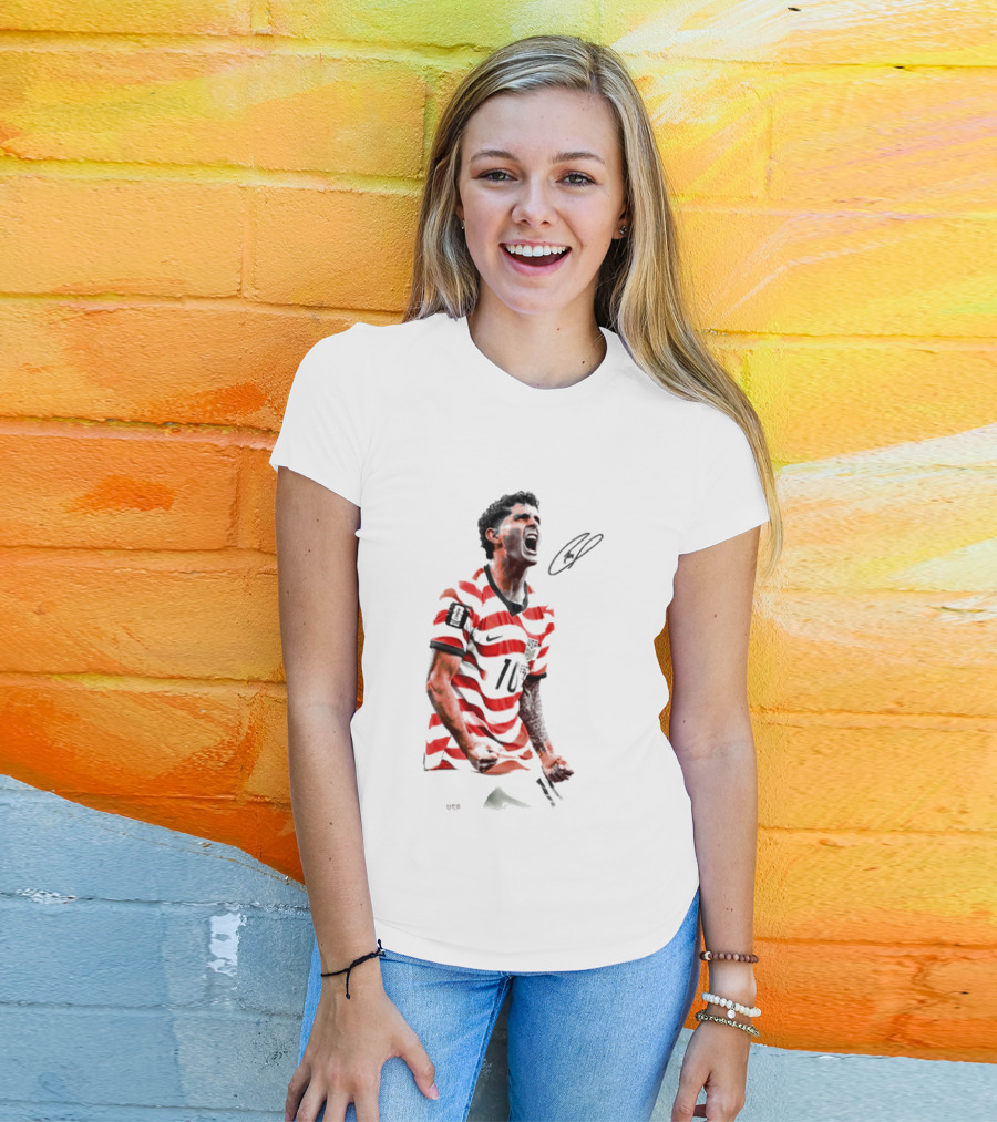 USA 10 Christian Pulisic Soccer Star Jersey Signature T-Shirt