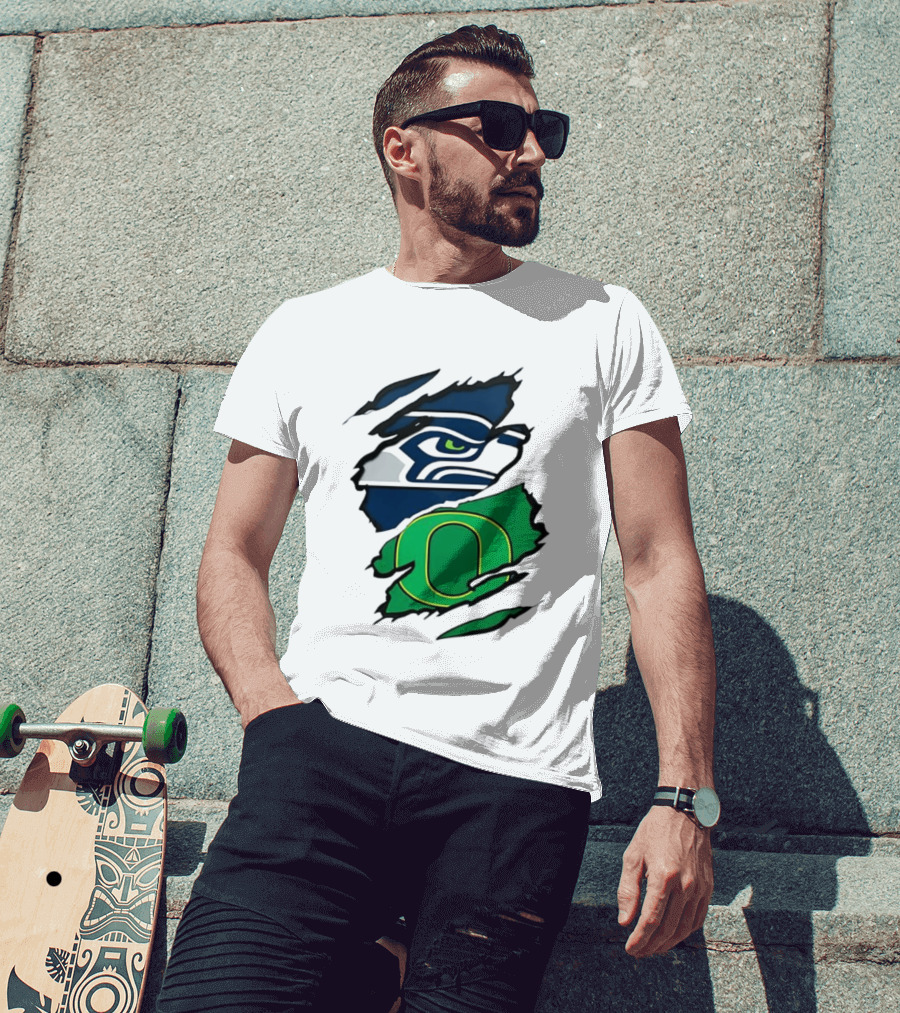 Seattle Seahawks Oregon Ducks Ripped Skin Effect NFL College Team Spirit T-Shirt