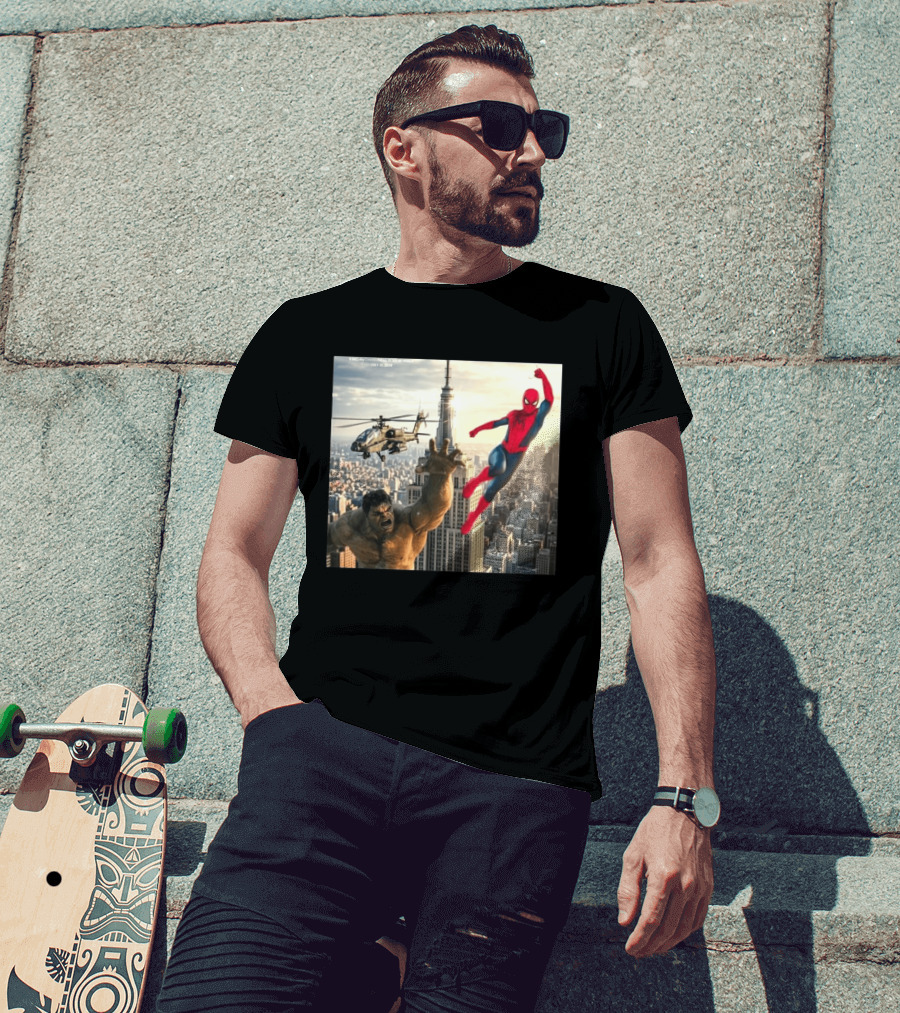 Brand New Day Spider Man And Hulk In Epic New York Battle Scene T-Shirt