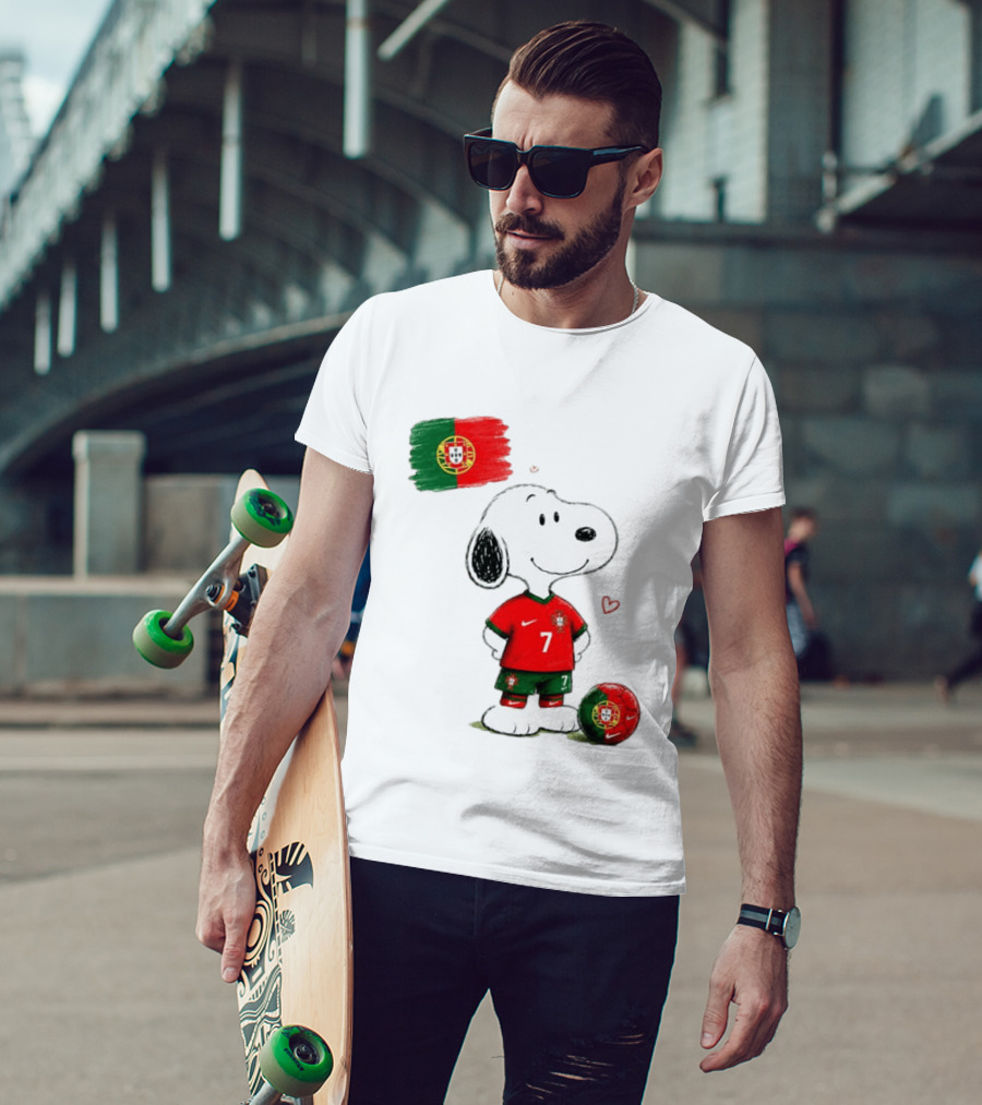 Cristiano Ronaldo Snoopy Portugal Football Number 7 Nike T-Shirt