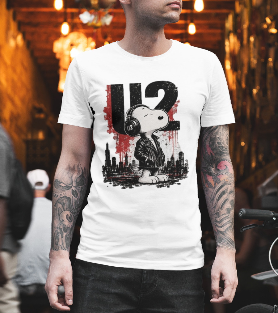 Snoopy U2 On Sky One Dream One Fearless Heart Urban Skyline T-Shirt