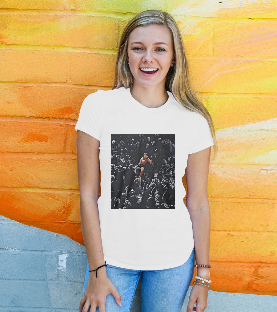 Diego Lopes UFC Middle Finger Crowd Moment T-Shirt