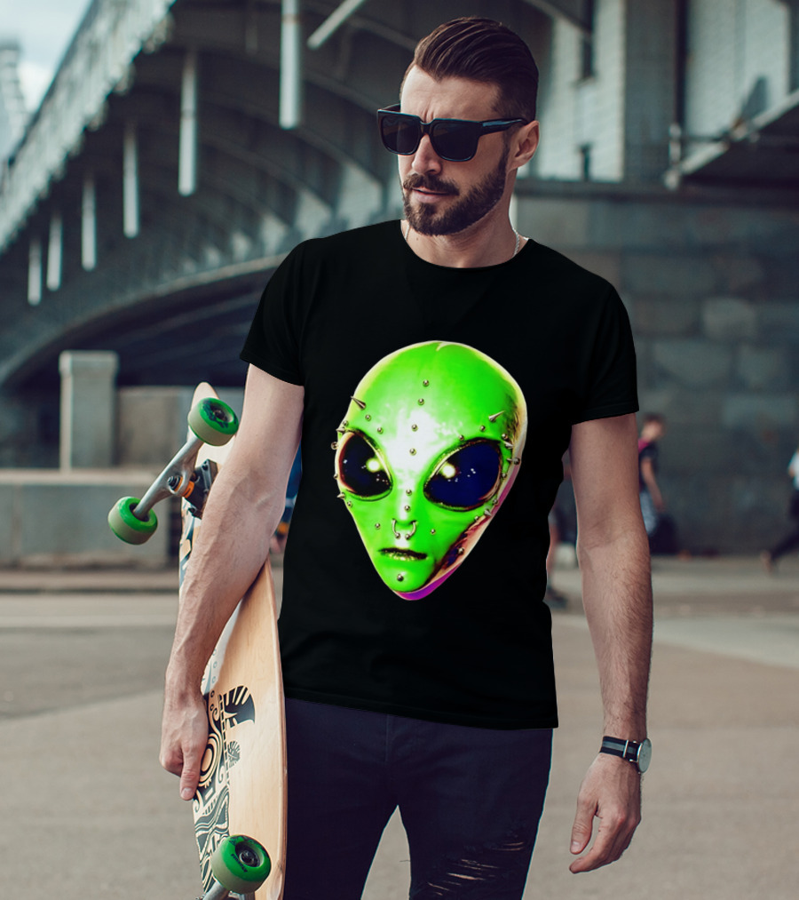 Believe Alien Pierced Face Extraterrestrial Iconic Green Martian Head T-Shirt