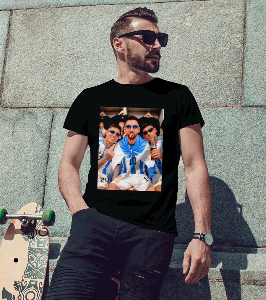 Argentina National Team Lionel Messi Enzo Fernandez Cristian Romero Celebration T-Shirt