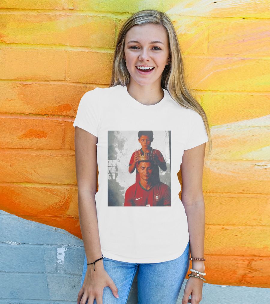Cristiano Ronaldo Portugal Obrigado Por Tudo GOAT Crowned King Soccer Legend T-Shirt
