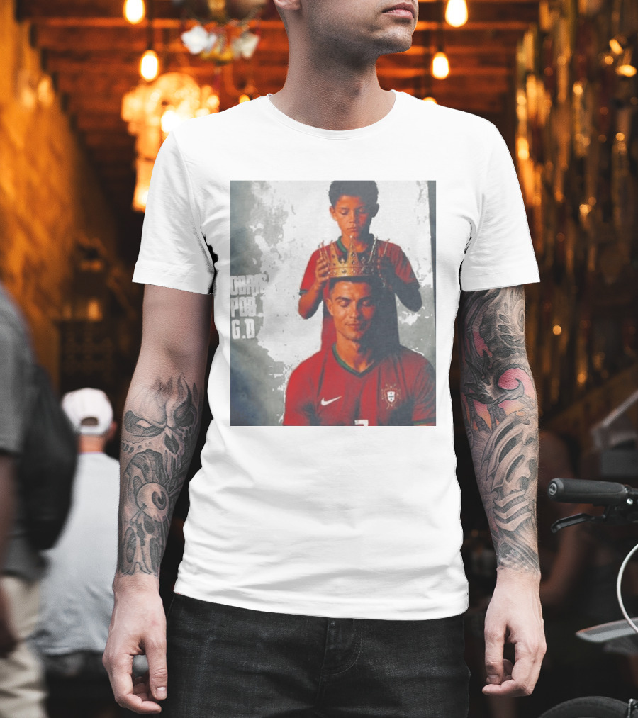 Cristiano Ronaldo Portugal Obrigado Por Tudo GOAT Crowned King Soccer Legend T-Shirt