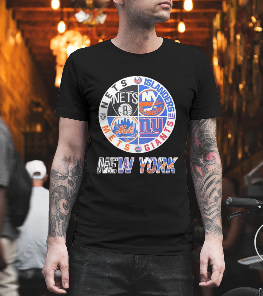 New York Mets Giants Islanders Nets Teams Logo Circle T-Shirt