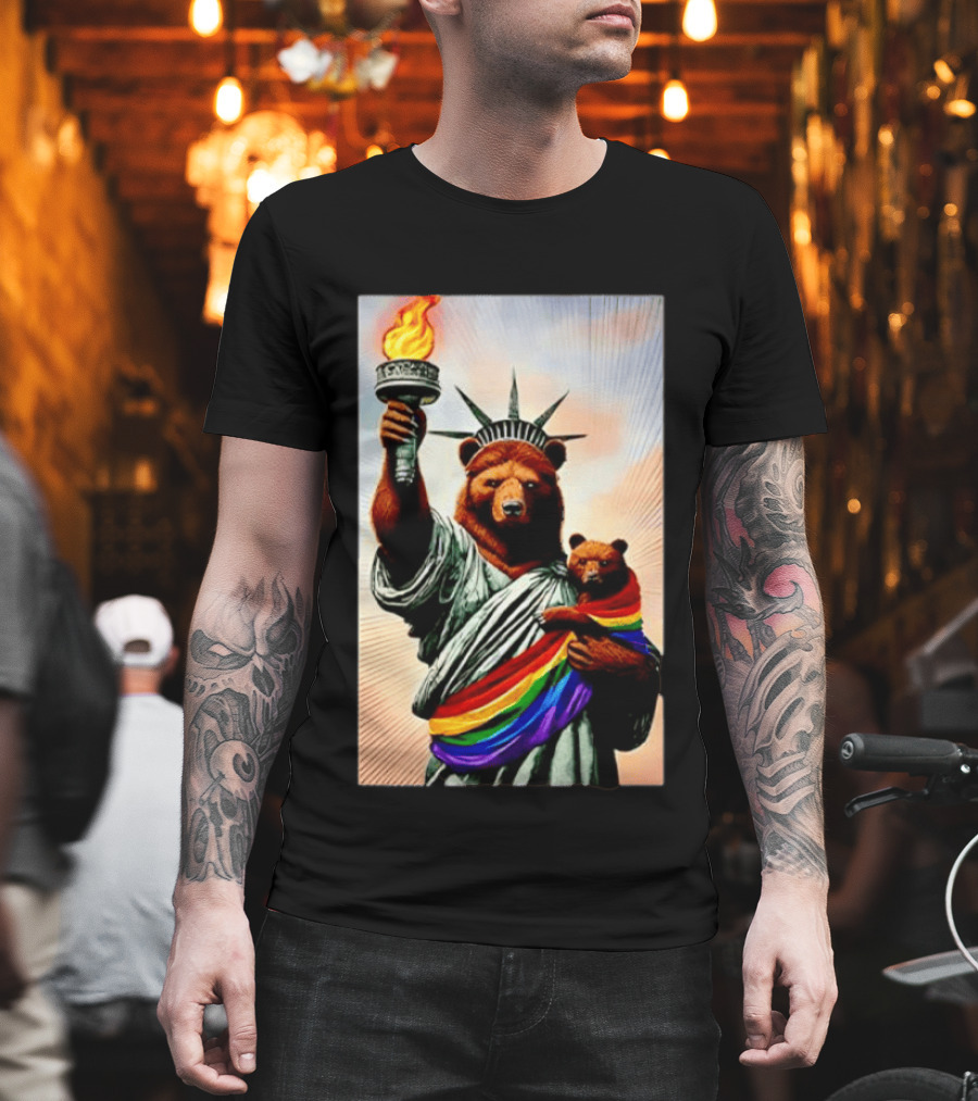 Bear Statues Liberty Rainbow Pride Torch T-Shirt