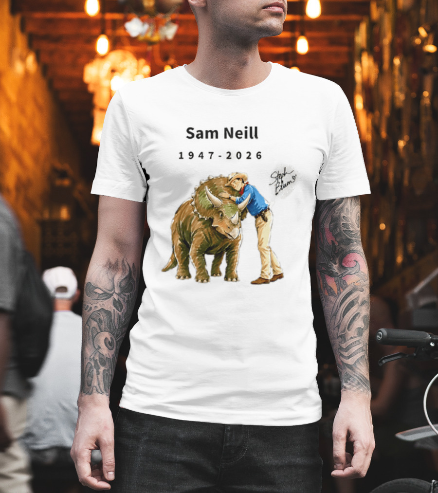 Sam Neill 1947 2026 Jurassic Park Iconic Triceratops Scene T-Shirt