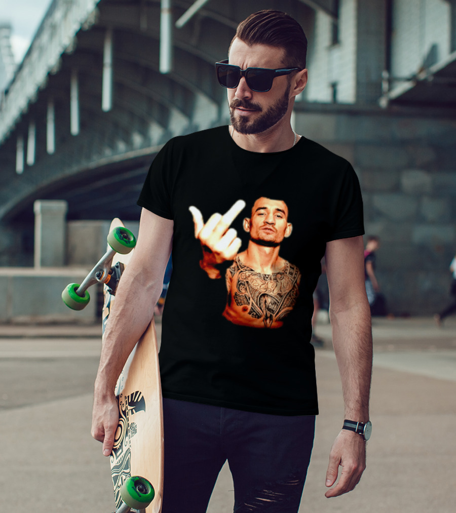 Max Holloway UFC Fighter Pose Middle Finger Tattoo T-Shirt