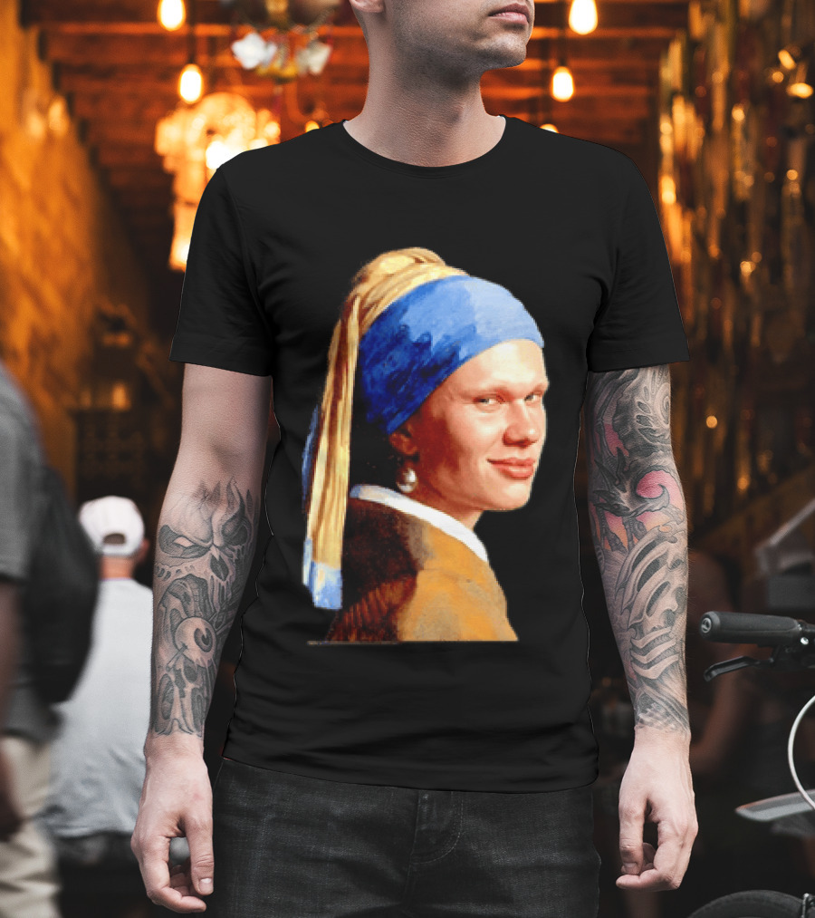 Erling Haaland Girl With A Pearl Earring Football T-Shirt