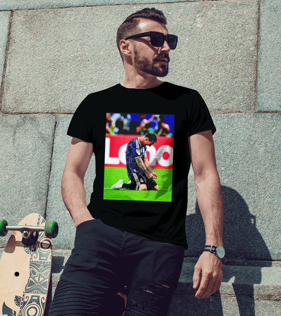 Argentina Football Icon Lionel Messi Kneels In Triumph National Team Victory T-Shirt