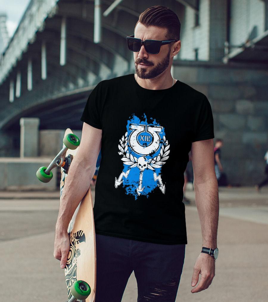 XIII Ultramarines Distressed Warhammer 40k Skull Lightning Laurel T-Shirt
