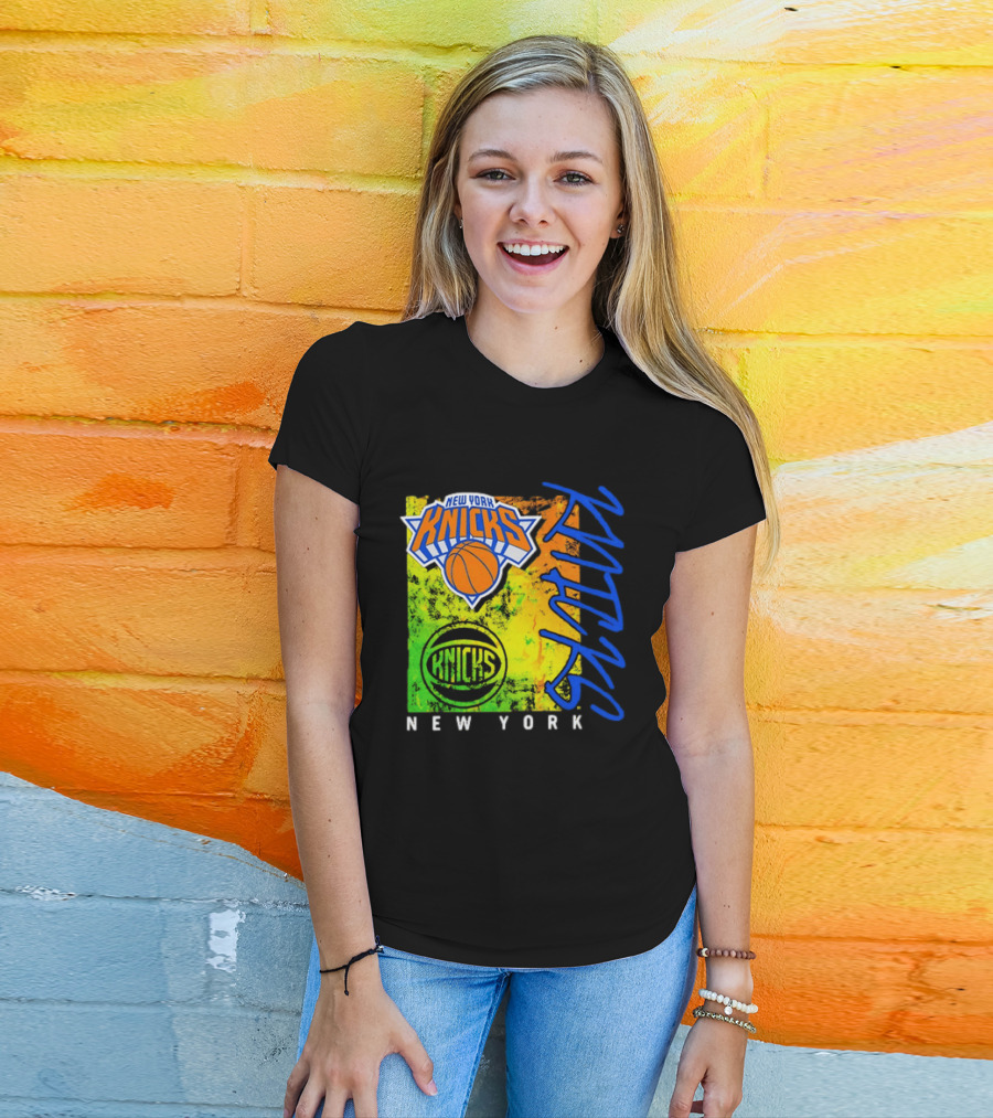 New York Knicks Distressed Basketball Retro Style NBA Fan Favorite T-Shirt