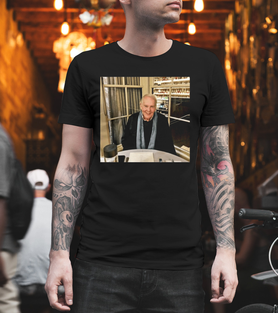 I Don't Know Who This Is. T-Shirt