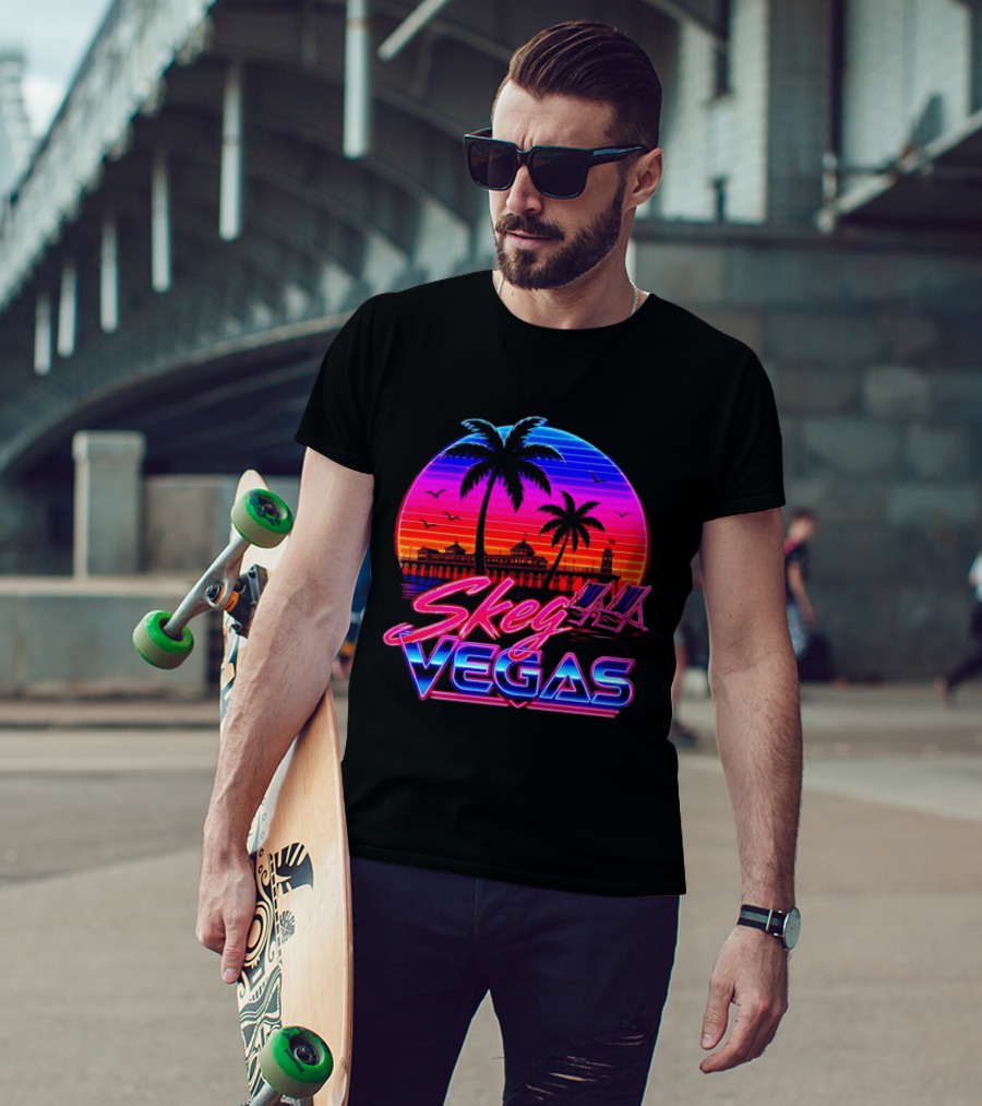 Skeg Vegas Beach Pier Sunset Skegness Retro Neon T-Shirt