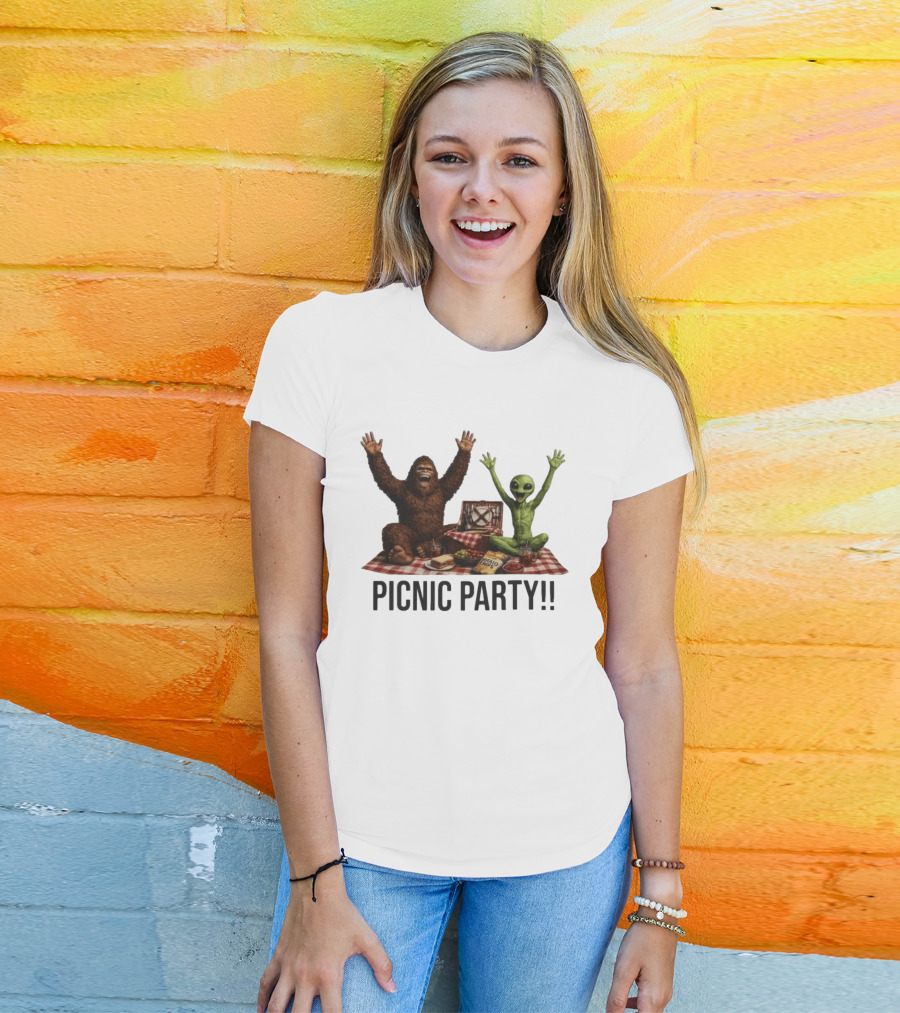 Bigfoot And Alien Picnic Party With Chips And Sandwiches T-Shirt