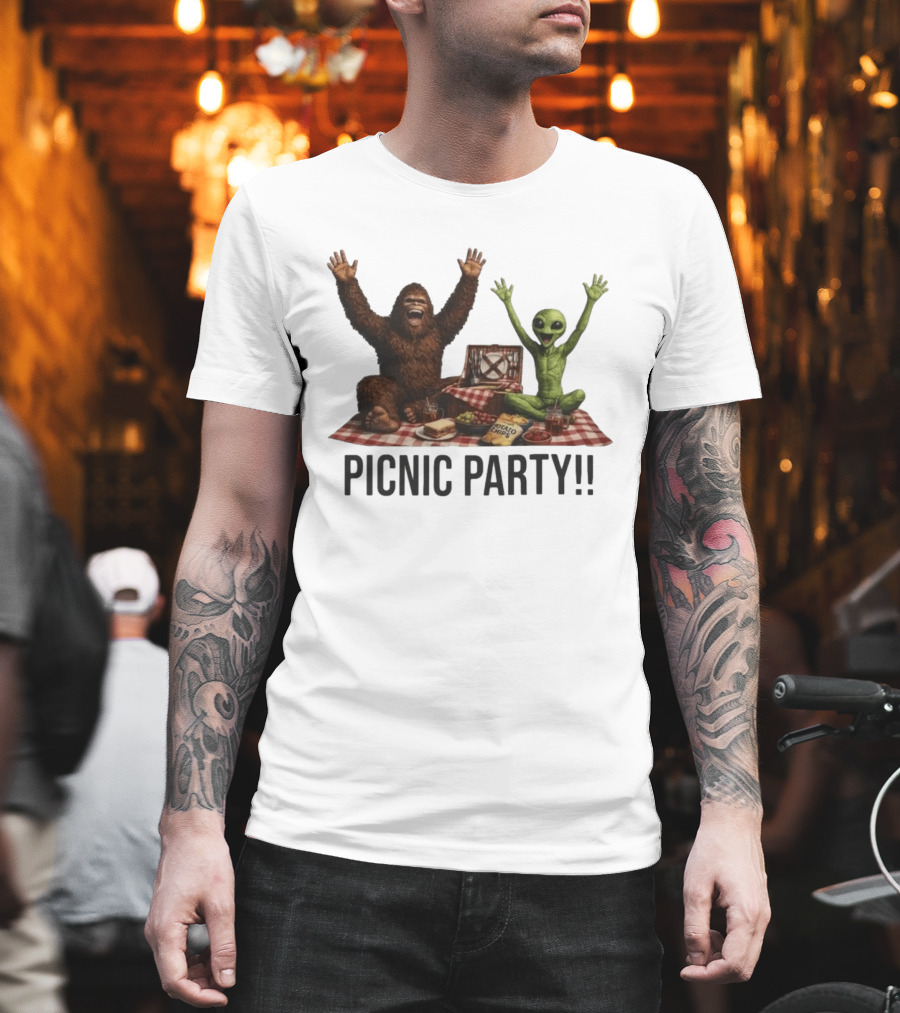 Bigfoot And Alien Picnic Party With Chips And Sandwiches T-Shirt