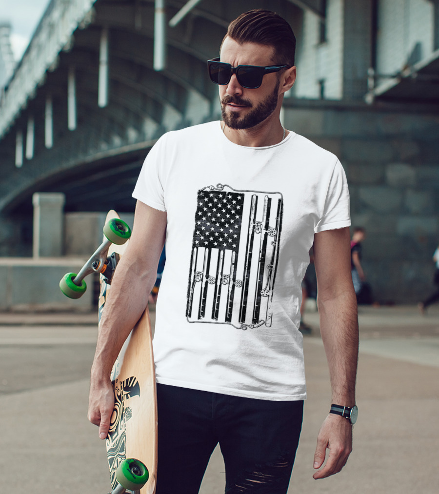 Distressed American Flag Fishing Rod Patriotic USA Angling Stars And Stripes T-Shirt