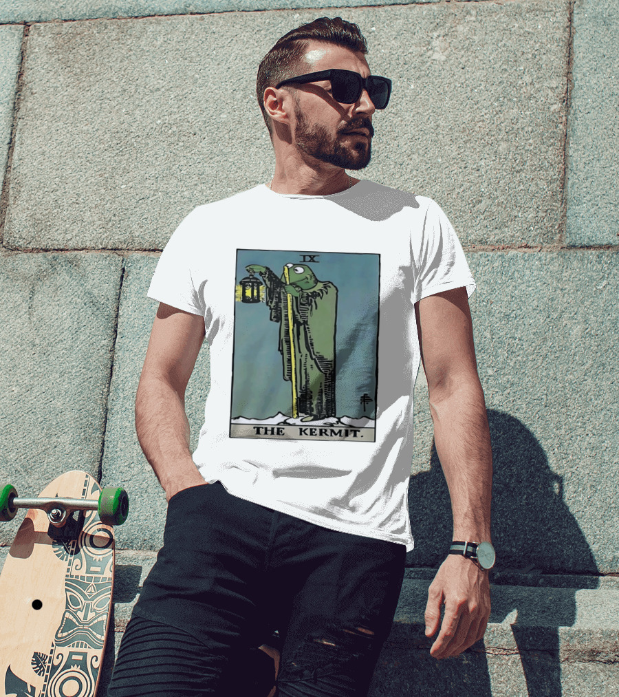 Kermit Tarot Card IX The Hermit Muppets Lantern T-Shirt
