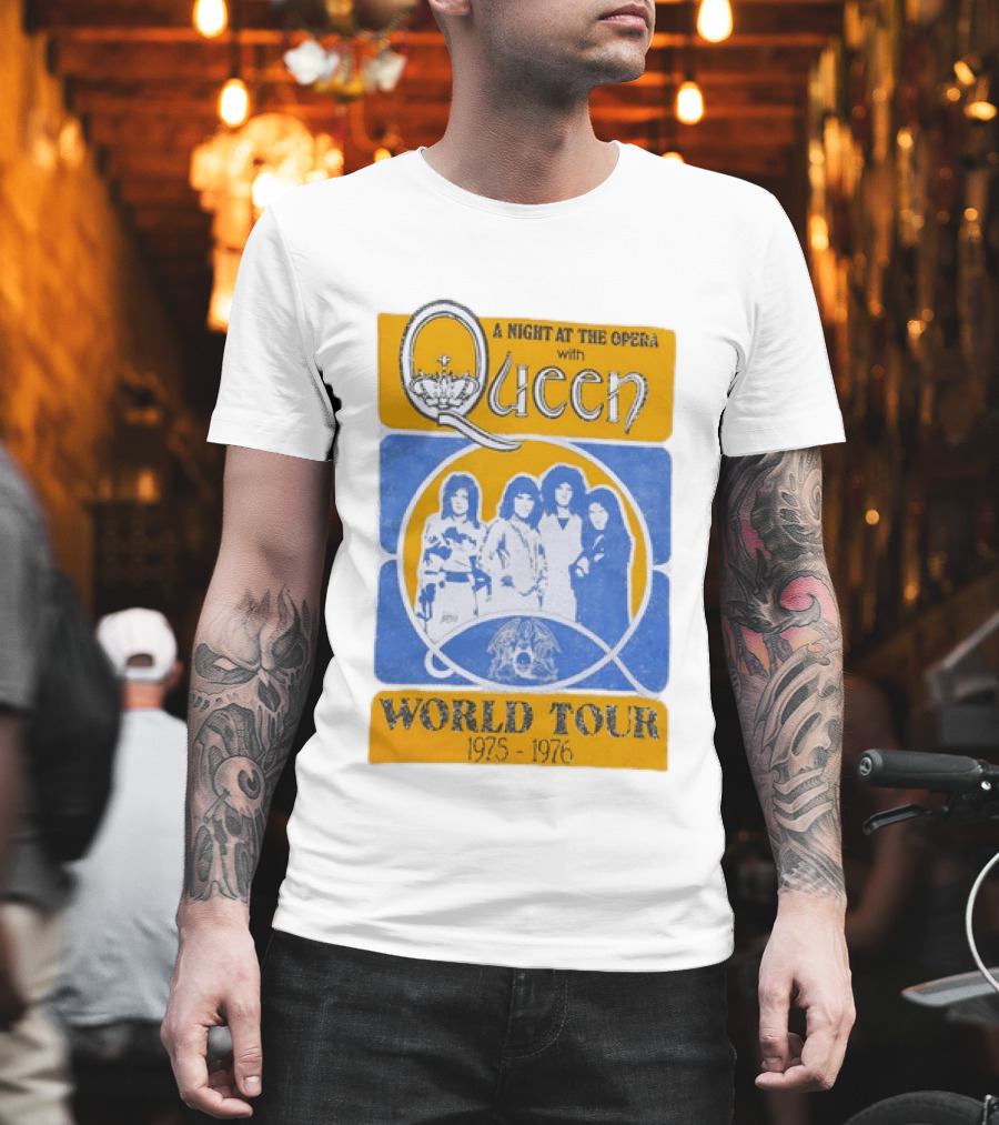 Queen A Night At The Opera World Tour 1975 1976 Vintage Band Photo T-Shirt