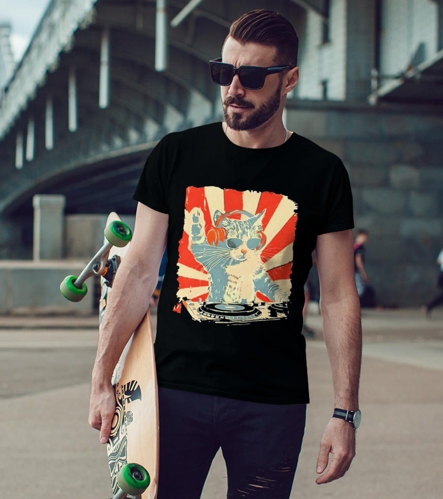 DJ Cat Headphones Sunglasses Retro Style Music Lover T-Shirt