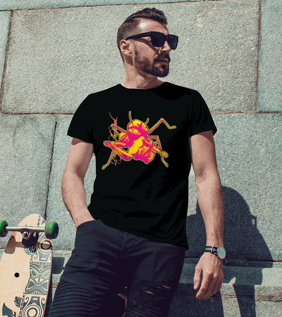 Pray Of The Mantis Humanoid Insect Fantasy T-Shirt