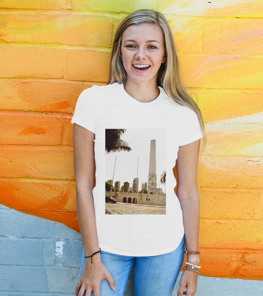 Obelisco Do Ibirapuera M M D C Viveram Pouco Para Morrer Bem Morreram Jovens Historical Monument São Paulo Brazil T-Shirt
