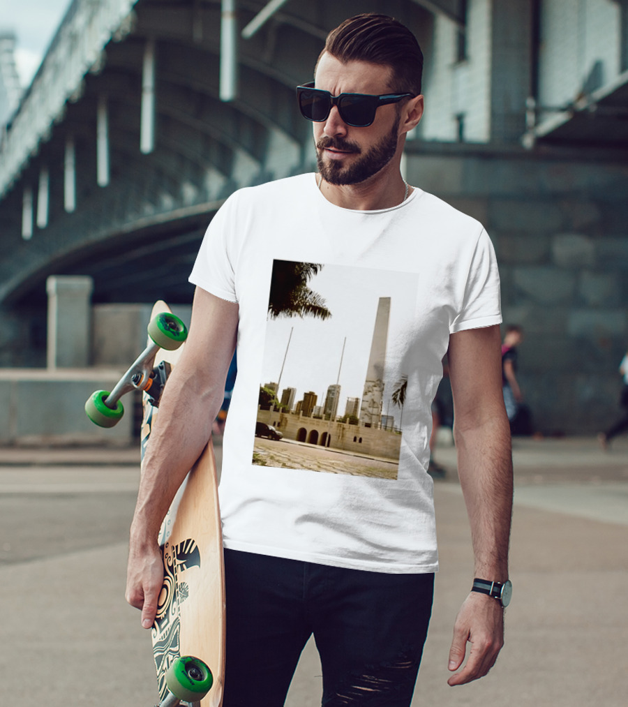 Obelisco Do Ibirapuera M M D C Viveram Pouco Para Morrer Bem Morreram Jovens Historical Monument São Paulo Brazil T-Shirt