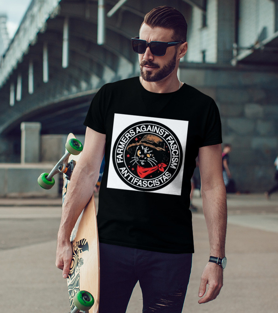 Farmers Against Fascism Antifascistas Cat Straw Hat Red Bandana T-Shirt