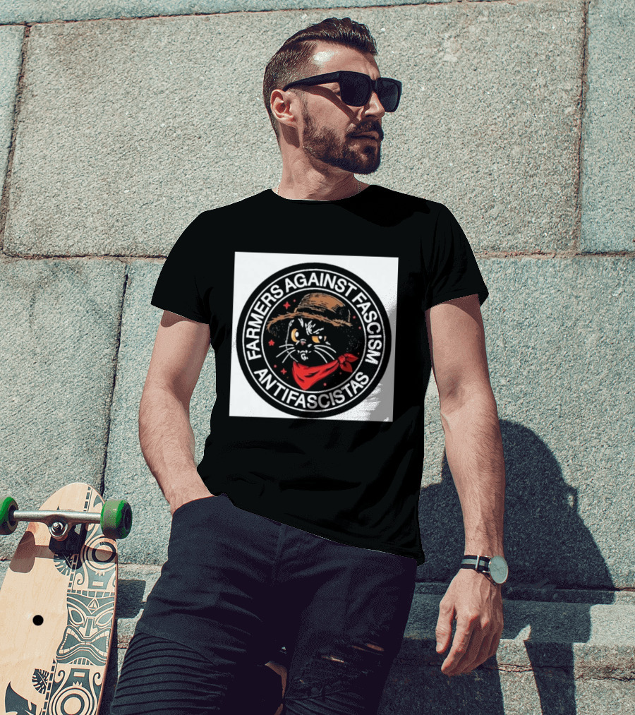 Farmers Against Fascism Antifascistas Cat Straw Hat Red Bandana T-Shirt