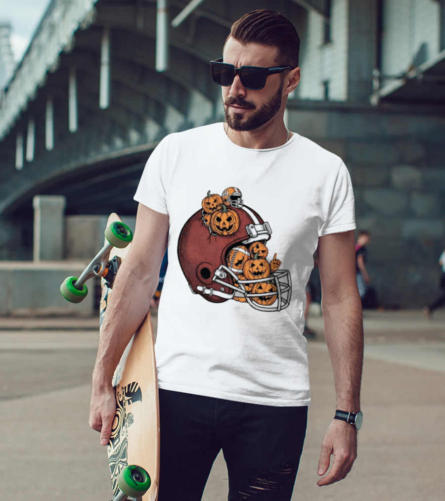 Cleveland Browns Halloween Pumpkin Football Helmet T-Shirt