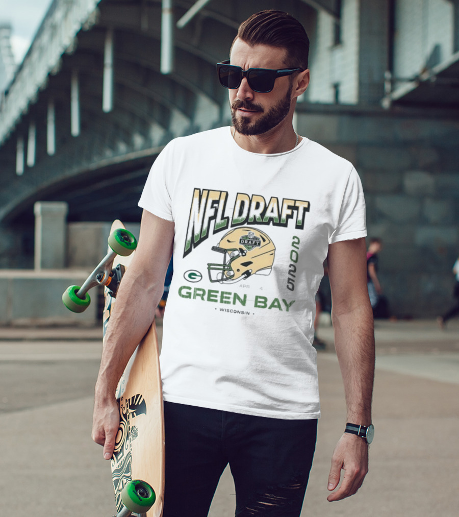 NFL Draft 2025 Green Bay APR 4 Wisconsin Packers Helmet T-Shirt