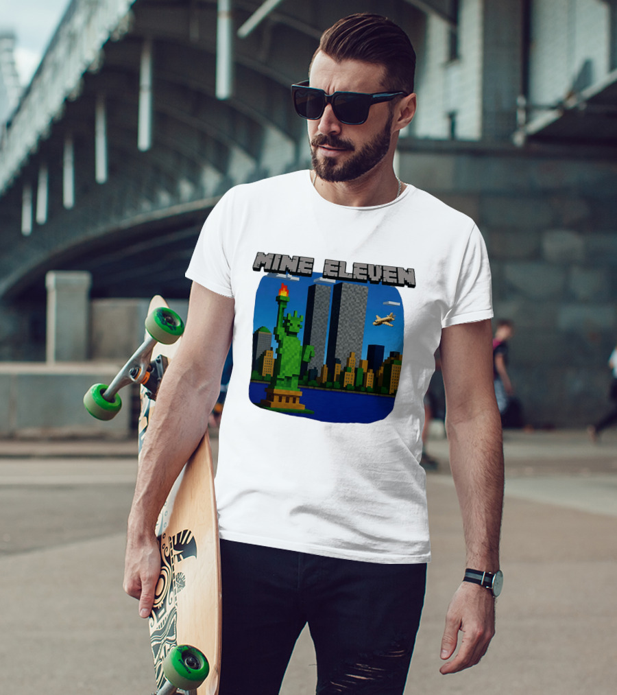 Mine Eleven Pixel City Statue Vector World Twin Towers Scene T-Shirt