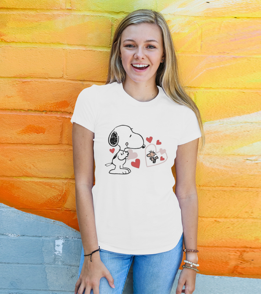 Peanuts Snoopy Woodstock Valentine Hearts Love T-Shirt