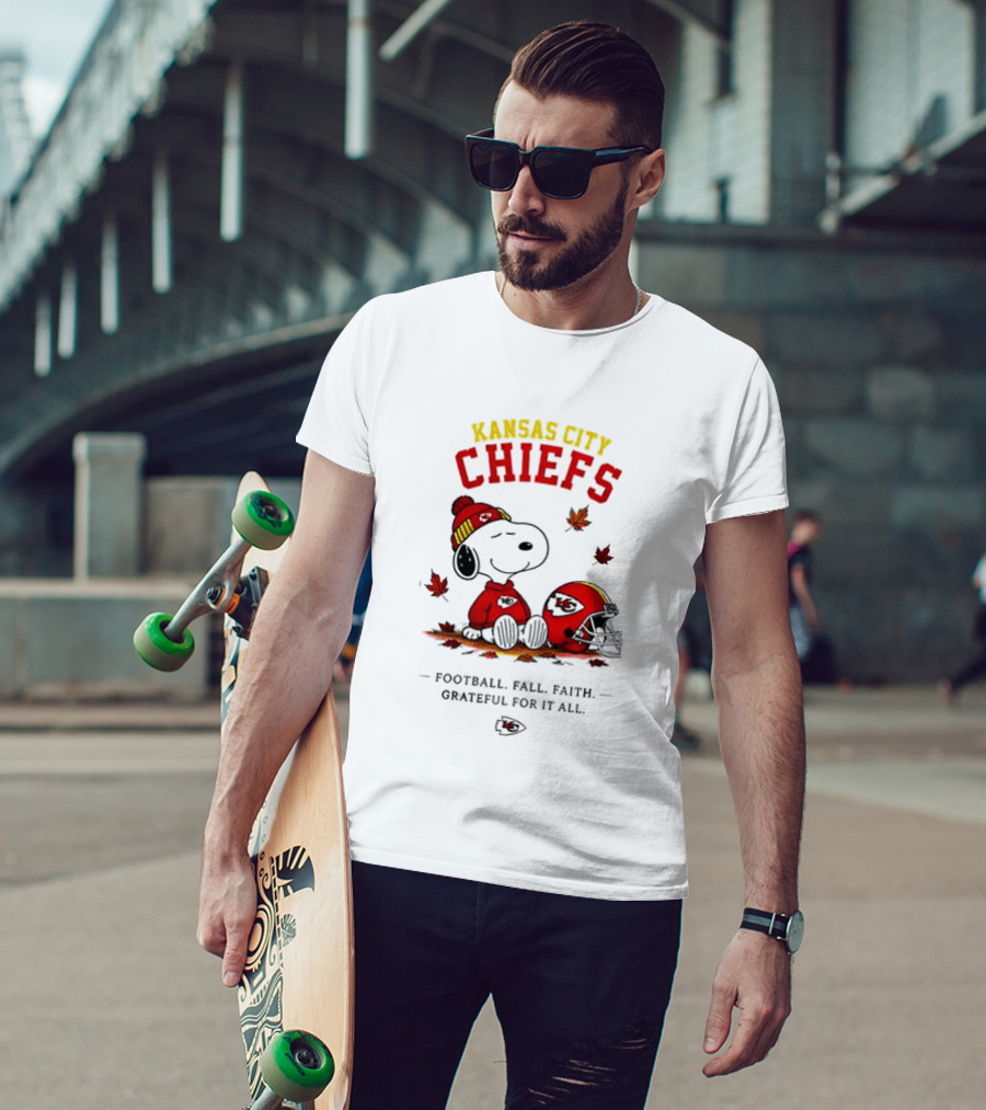 Kansas City Chiefs Snoopy Football Fall Faith Grateful For It All T-Shirt