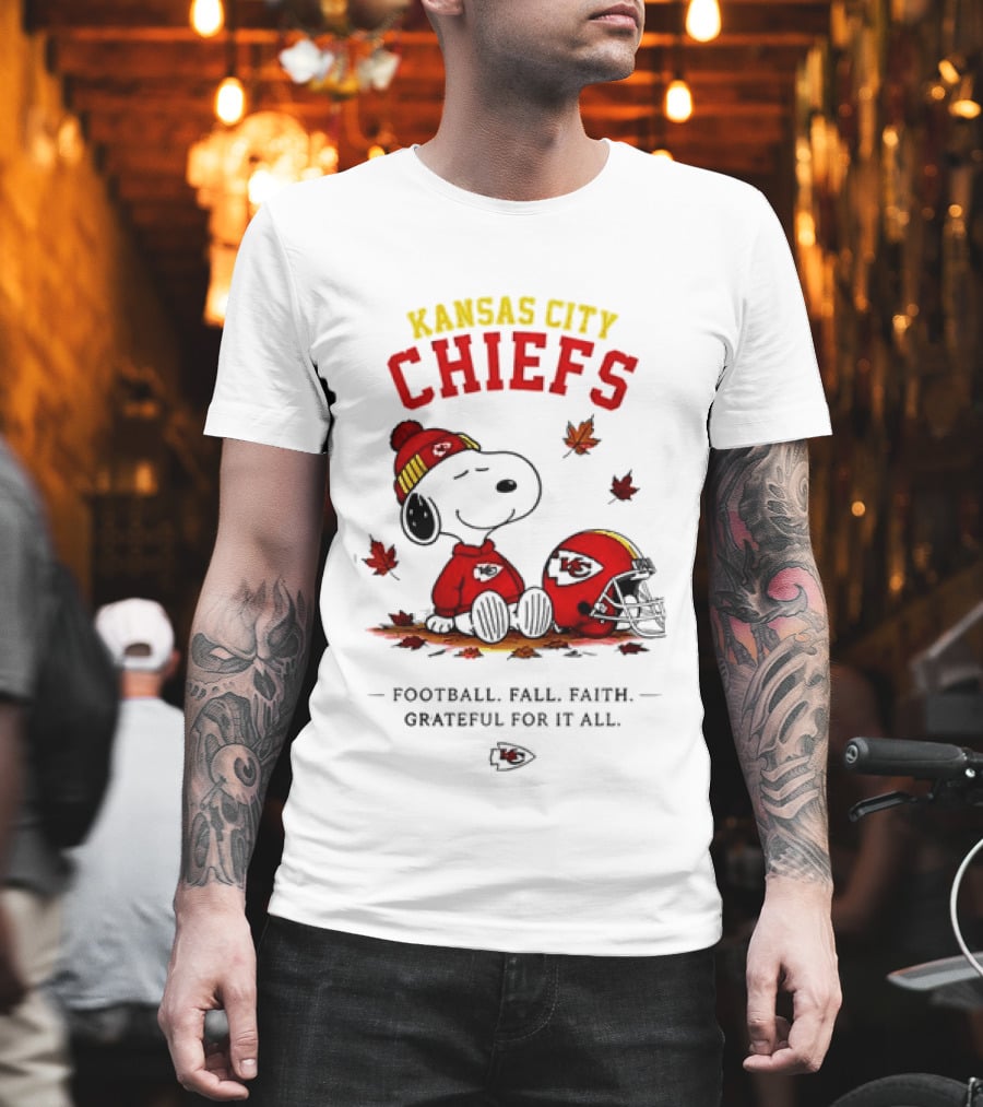 Kansas City Chiefs Snoopy Football Fall Faith Grateful For It All T-Shirt