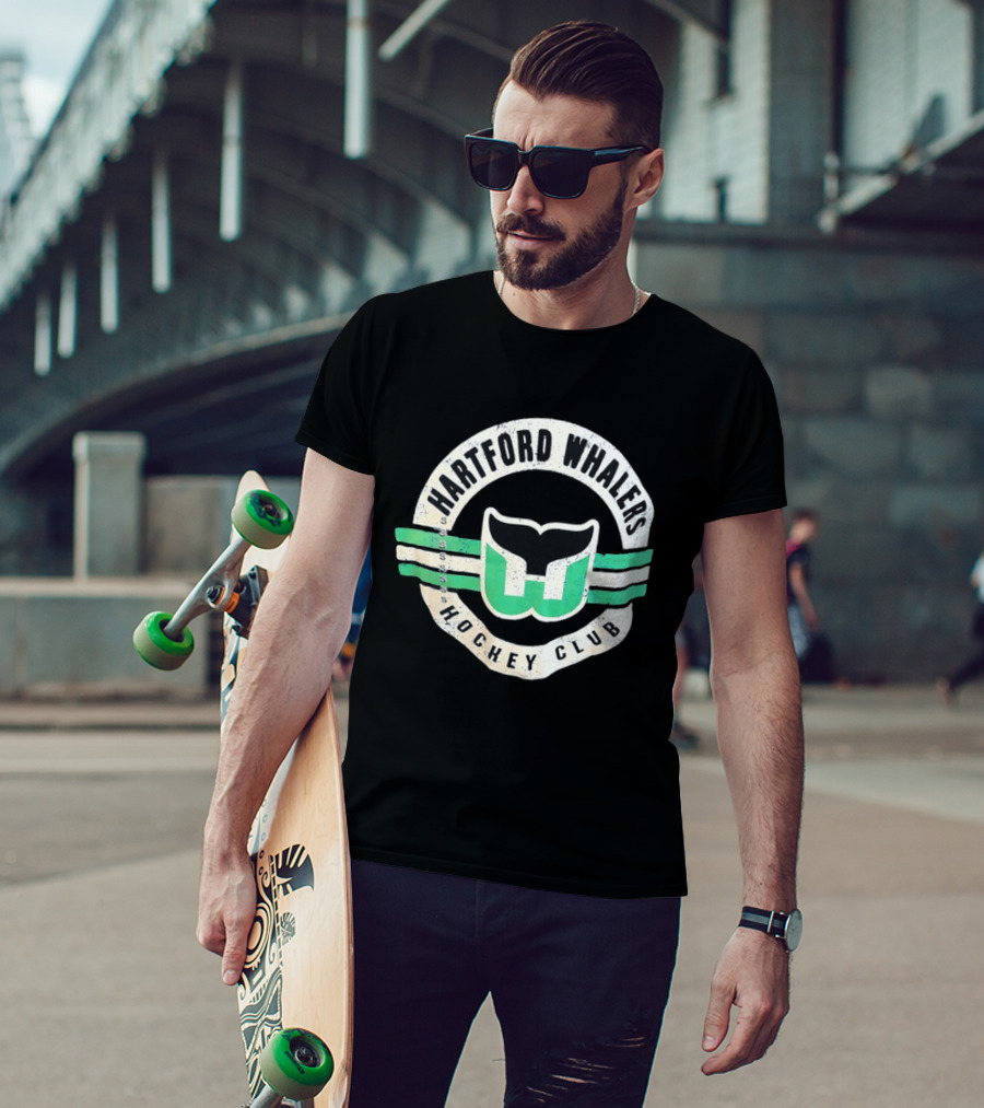 Hartford Whalers Distressed Vintage Hockey Club T-Shirt