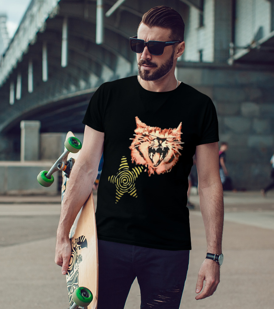 Snarling Cat Spiral Star Alternative Subculture Aesthetic T-Shirt