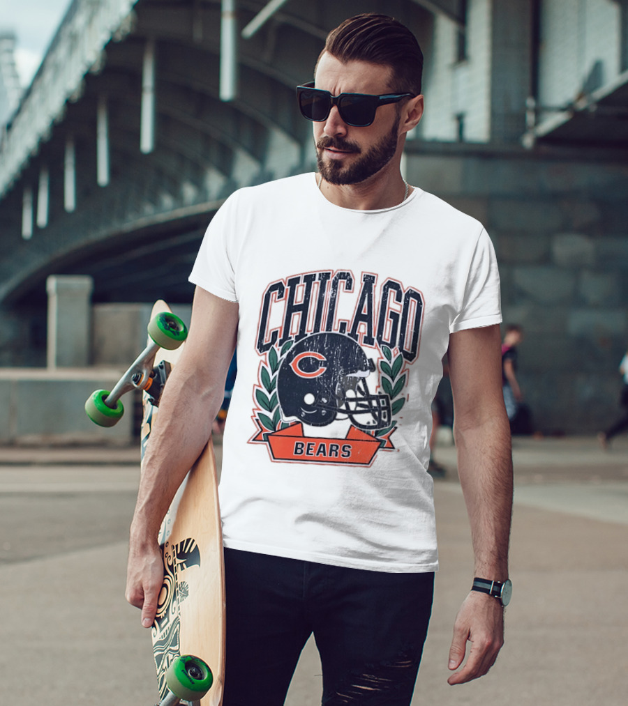 Chicago Bears Distressed Football Helmet T-Shirt