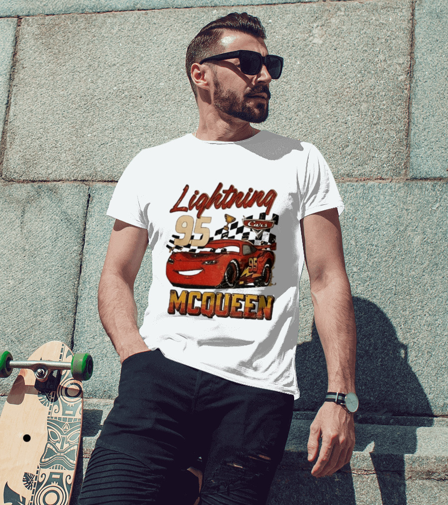 Lightning McQueen 95 Cars Trophy Checkered Flags Disney Pixar T-Shirt