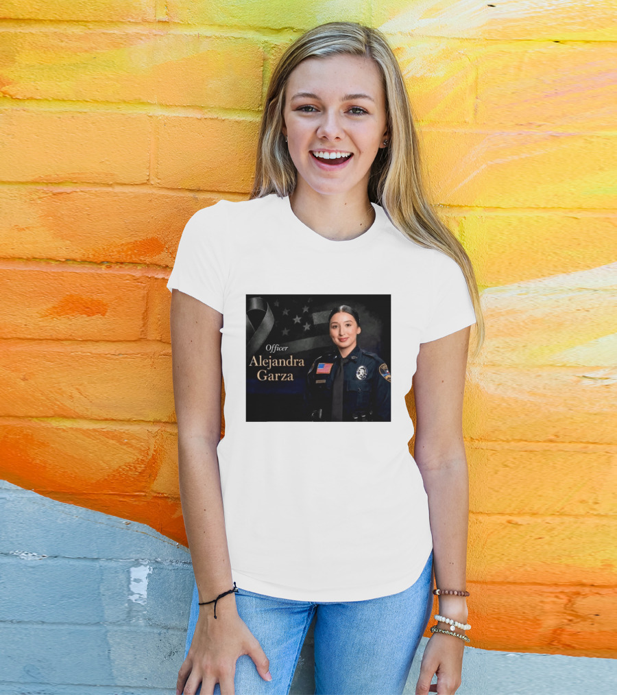 Officer Alejandra Garza Memorial Tribute With Flag And Ribbon T-Shirt