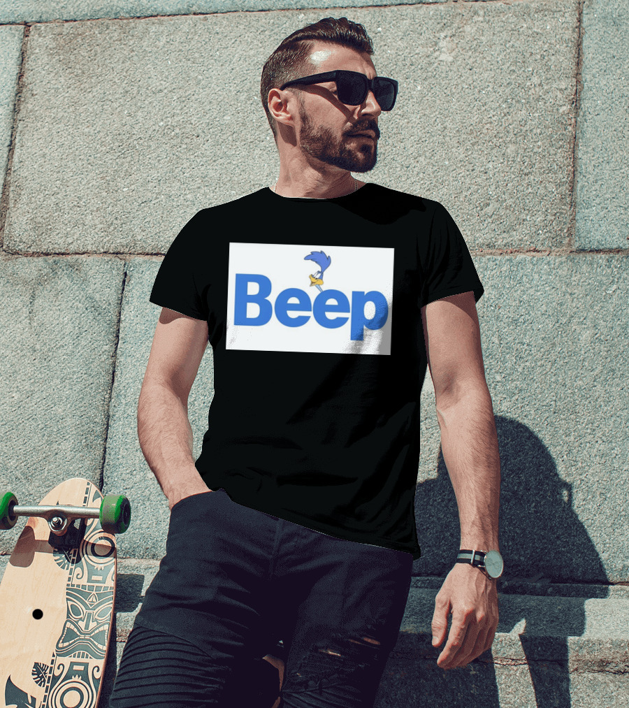 Looney Tunes Road Runner Beep Text Featuring Iconic Cartoon T-Shirt