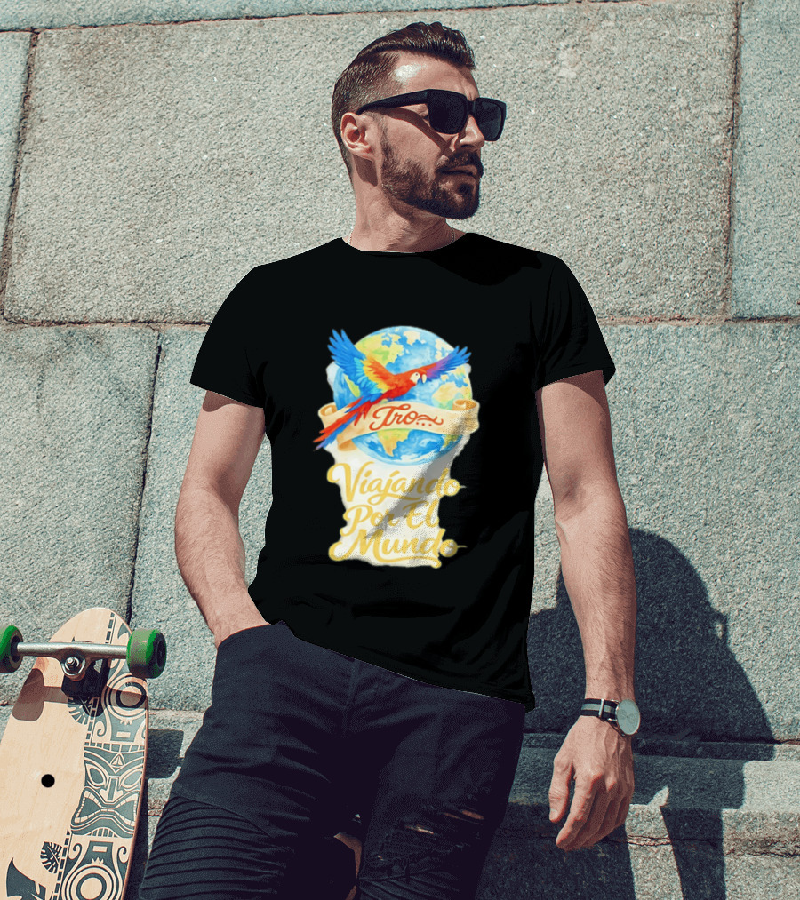 Tro Macaw Flying Across Globe Viaje Por El Mundo T-Shirt